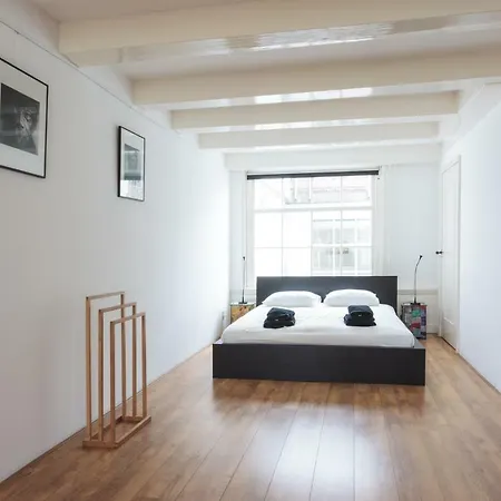 Duplex Near Anne Frank Museum Apartment